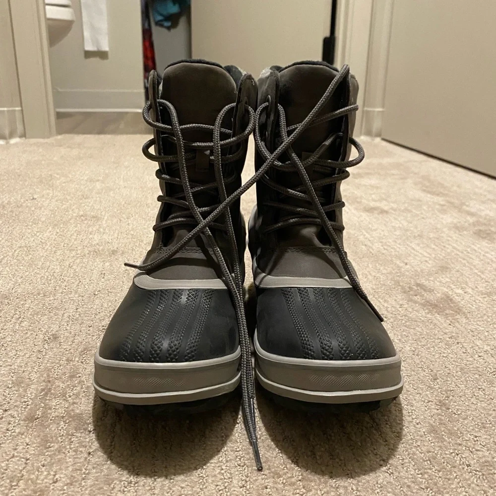 Women’s Sorel Winter/Rain Boots - Picture 3 of 5